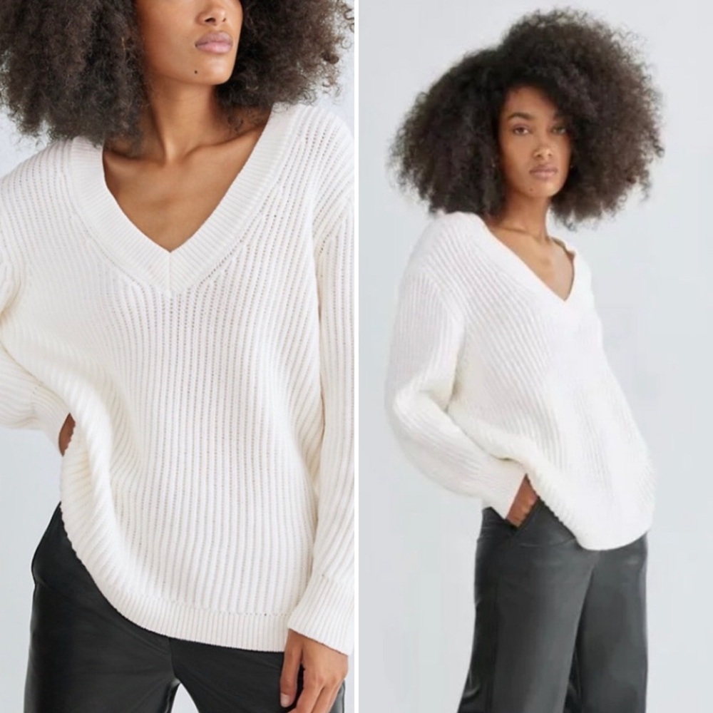 Aritzia Babaton Roger White Knit Wool Relaxed Warm Cozy Coastal Sweater Size M